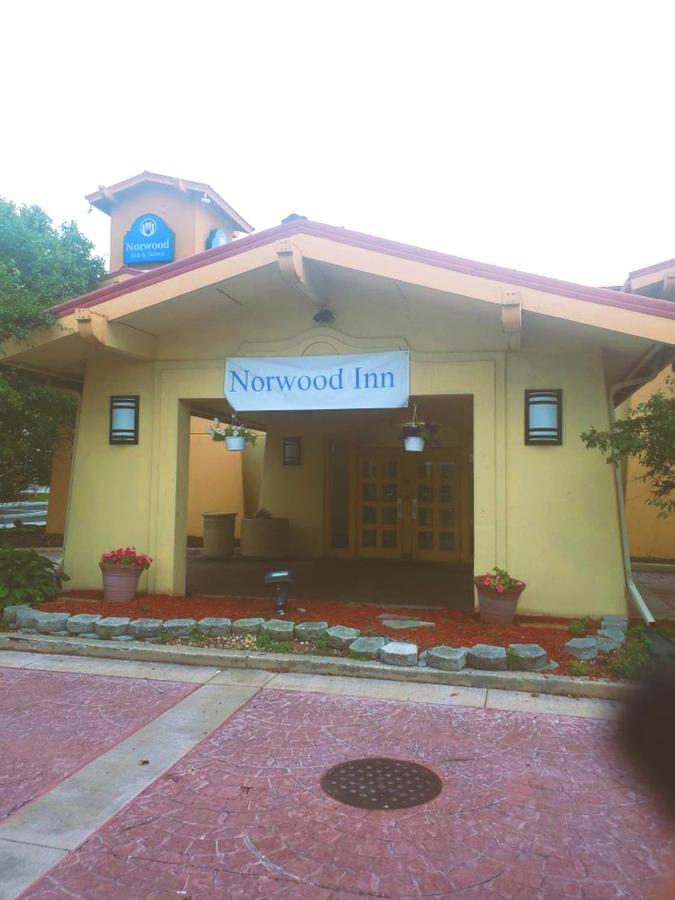Norwood Inn & Suites เมอร์ริลวิลล์ ภายนอก รูปภาพ